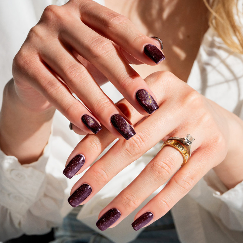 Artikli/21280-GEL-AURORA-CAT-EYE-Hand-Glam-LandingOnMars-Photo3