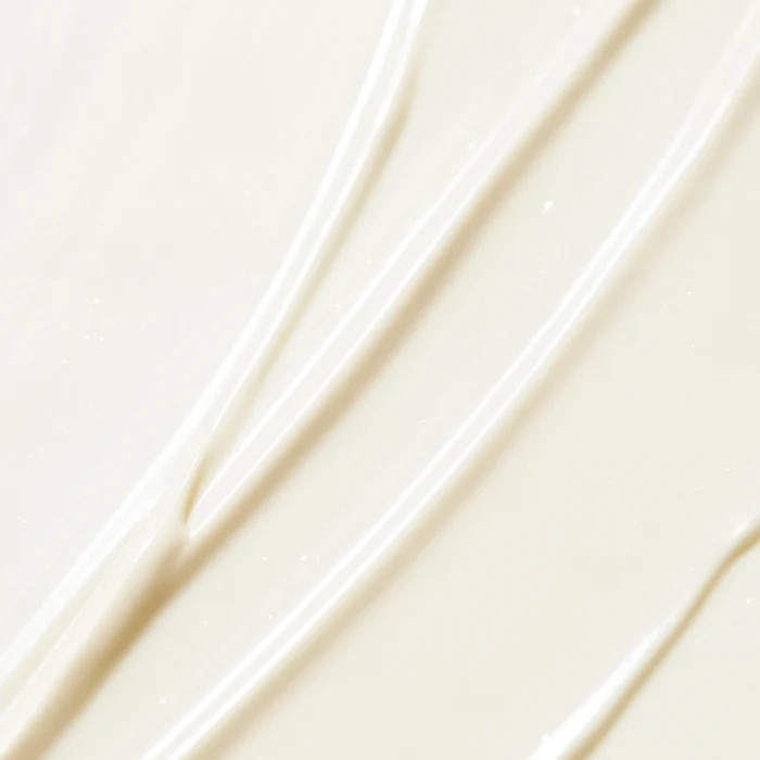 Artikli/VN046701-LIGHT_SUN_FLUID_SPF50_50ML_TEXTURE-LIFESTYLEx2000e2bf-68f9-47a5-b2e3-92c4