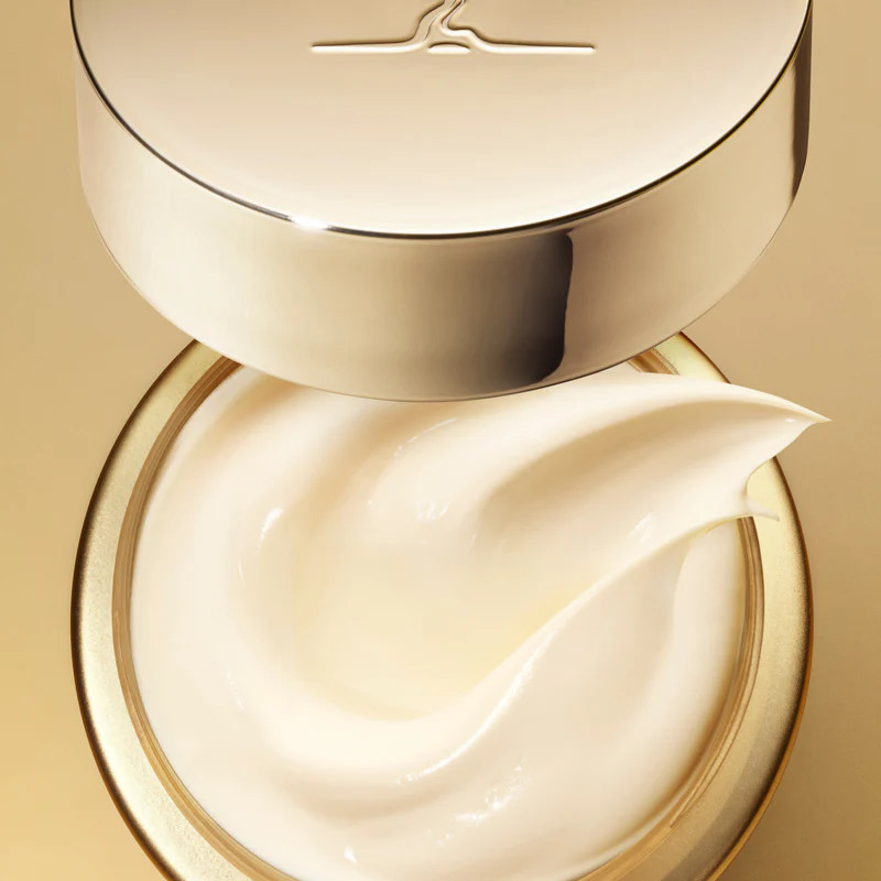 Artikli/vn069401_merveillance-day-and-night-cream_texture_9a26b0a3-b2e9-4eff-a652-9120ef66