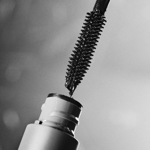DEEP MATTER BOLD VOLUME MASCARA, 6 ml