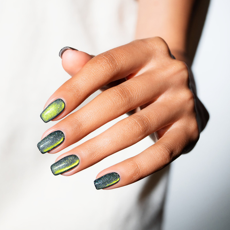 nohti/21280-GEL-AURORA-CAT-EYE-Hand-Glam-BigBangForYourBuck-Photo
