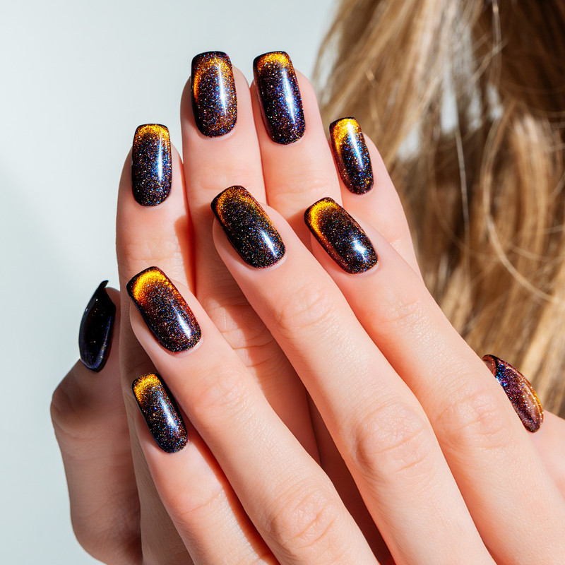nohti/21280-GEL-AURORA-CAT-EYE-Hand-Glam-SpaceDust-Photo3