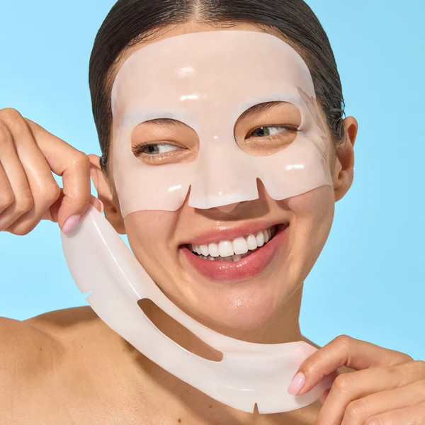 vlazilna-nega/7-HydrogelMask_PDP-image_Model